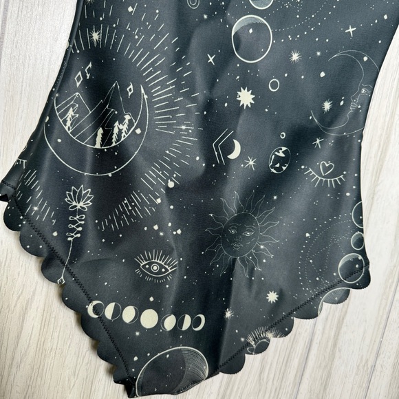 NWT Averie Stella Scalloped One Shoulder One Piece Swimsuit size S Small - Picture 9 of 11